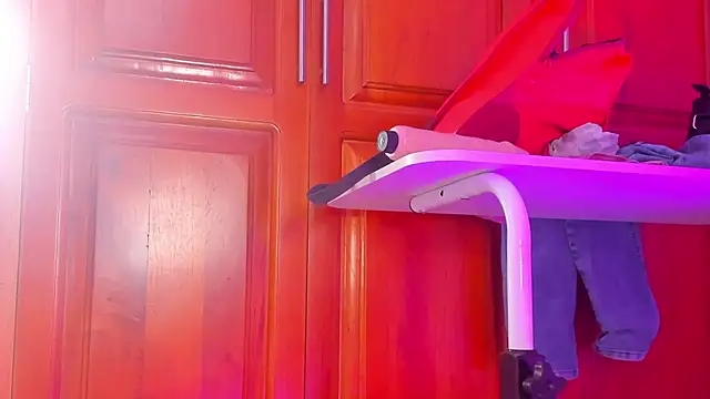 ValeryTs1 online show from November 2025 06:41:02 PM