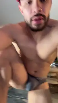 Valenthino Salvatore online show from March 2026 03:21:01 AM