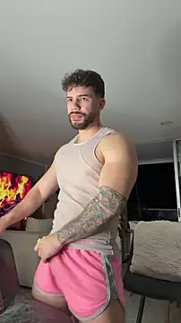 Valenthino Salvatore online show from March 2026 03:32:01 AM