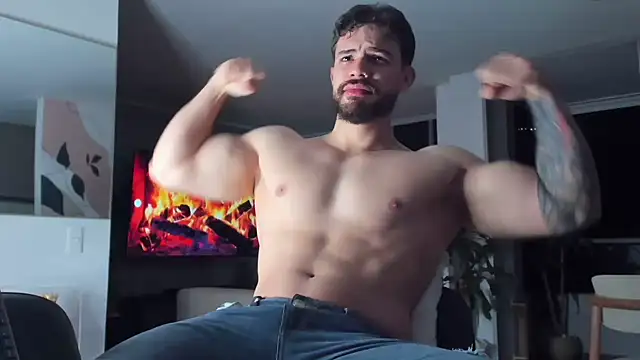 Valenthino Salvatore online show from April 2026 05:14:02 AM