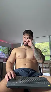 Valenthino Salvatore online show from May 2026 10:42:01 PM