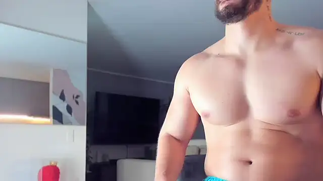 Valenthino Salvatore online show from April 2026 03:03:01 AM