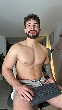 Valenthino Salvatore online show from March 2026 03:14:01 AM