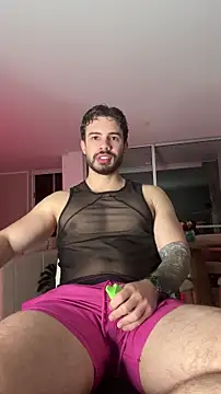 Valenthino Salvatore online show from January 2026 03:32:01 AM