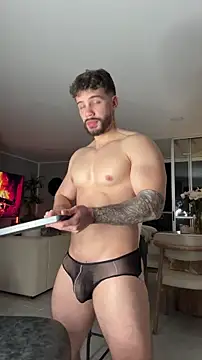 Valenthino Salvatore online show from March 2026 03:12:01 AM