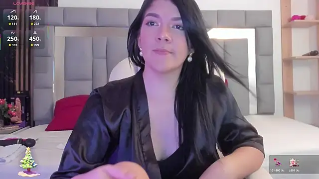 amaia santini online show from December 2025 07:30:01 PM