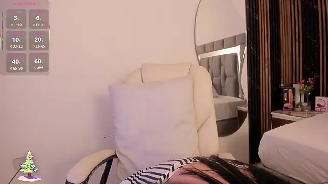 amaia santini online show from December 2025 07:13:01 PM