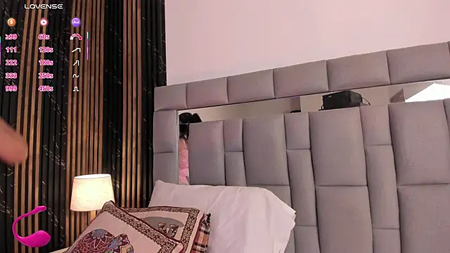 Snapshot of amaia_santini chatting on May 2026 07:01:02 PM amaia santini online show from May 2026 07:01:02 PM
