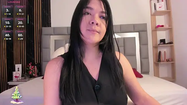 amaia santini online show from December 2025 07:07:02 PM