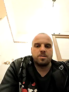 Snapshot of Phoenix2310 chatting on February 2026 02:35:02 PM Phoenix2310 online show from February 2026 02:35:02 PM