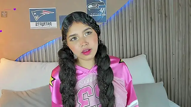 EloiseSweetxx online show from February 2026 07:11:02 PM