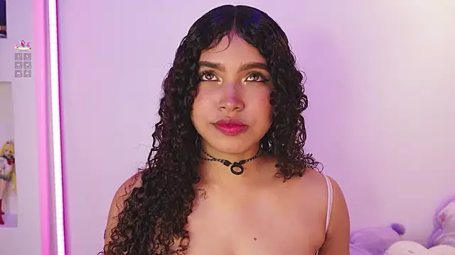 EloiseSweetxx online show from April 2026 01:07:02 PM