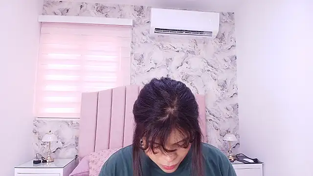 katsumi yan online show from February 2026 07:15:01 PM