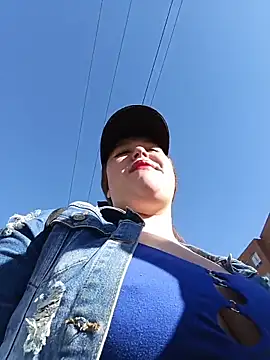 Snapshot of Shofy22 chatting on November 2025 12:38:01 PM Shofy22 online show from November 2025 12:38:01 PM