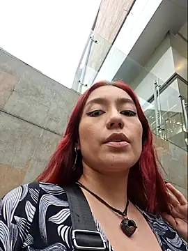 Eveeelyn25 online show from November 2025 09:47:01 PM