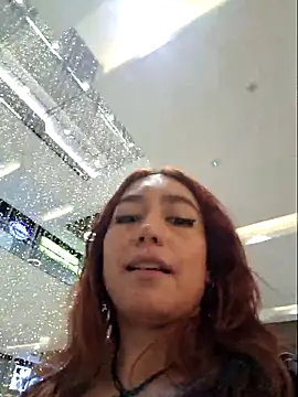 Eveeelyn25 online show from December 2025 10:54:01 PM