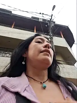 Eveeelyn25 online show from June 2026 10:48:01 PM