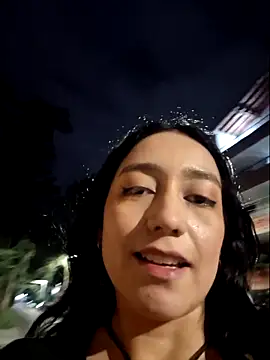 Eveeelyn25 online show from May 2026 02:39:02 AM