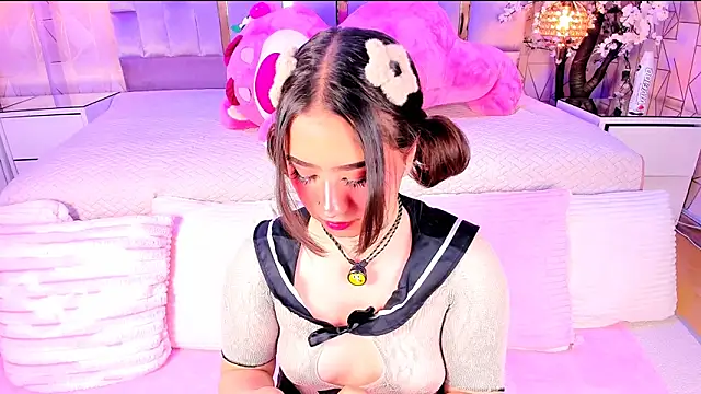 Naomistart online show from May 2026 05:51:01 AM