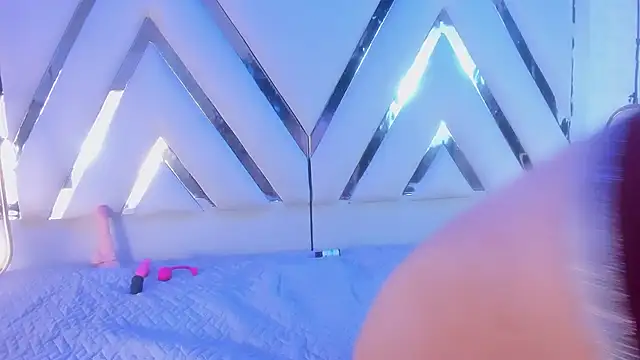 Snapshot of Violetbellarose1 chatting on December 2025 07:46:02 PM Violetbellarose1 online show from December 2025 07:46:02 PM