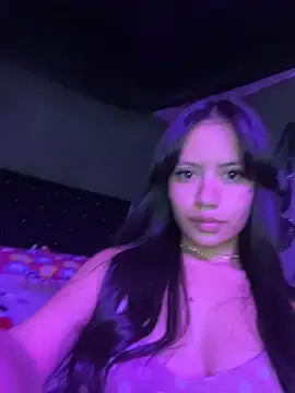 GiiaaFox online show from November 2025 10:10:02 PM