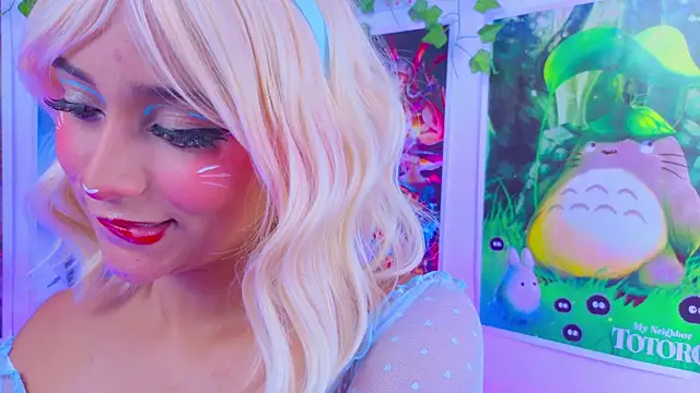 kitty niki online show from November 2025 01:17:01 AM