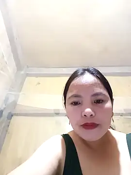 Snapshot of Tisami-suca chatting on December 2025 12:09:02 PM Tisami-suca online show from December 2025 12:09:02 PM