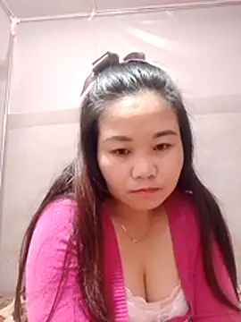 One-two22 online show from December 2025 10:31:01 PM