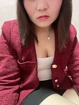 One-two22 online show from January 2026 12:31:02 PM