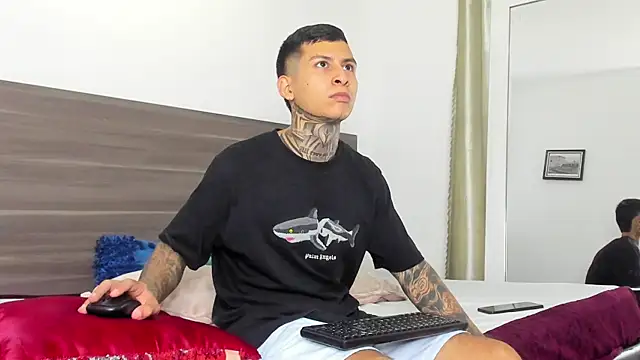 Snapshot of Andrew_sanders68 chatting on November 2025 03:39:02 AM Andrew sanders68 online show from November 2025 03:39:02 AM