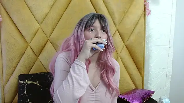 CandySwan online show from December 2025 03:55:01 AM