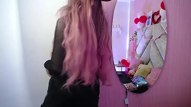 CandySwan online show from February 2026 11:53:01 AM