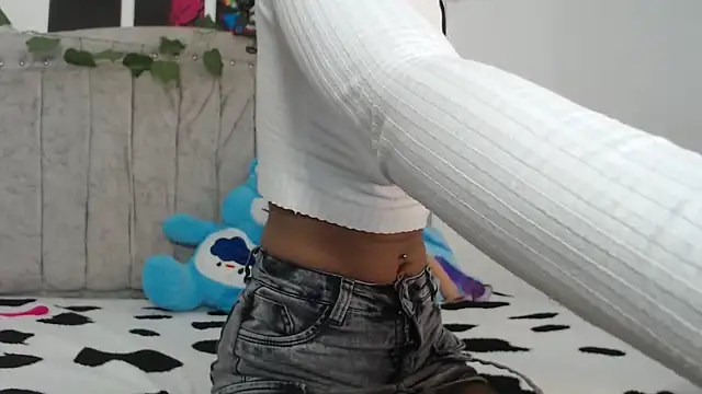 Tinyy Star online show from March 2026 05:18:01 PM