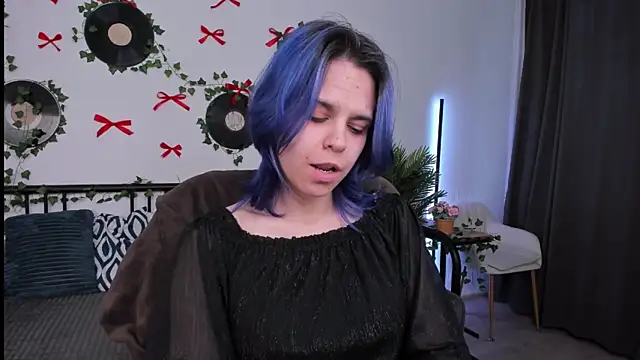 LiraBelle online show from May 2026 03:13:01 AM