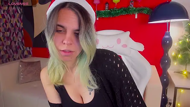 LiraBelle online show from December 2025 03:22:02 AM