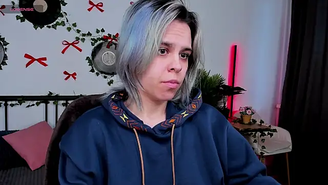 LiraBelle online show from April 2026 03:09:01 AM