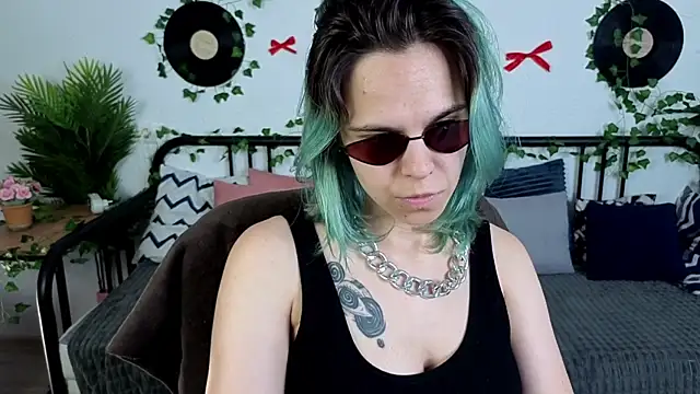 Snapshot of LiraBelle chatting on July 2026 03:25:02 AM LiraBelle online show from July 2026 03:25:02 AM