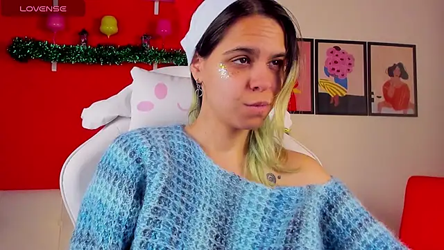 LiraBelle online show from December 2025 03:22:01 AM