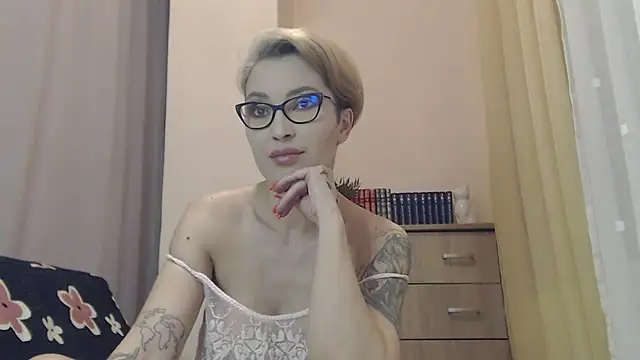 Snapshot of JADAPink___ chatting on April 2026 06:32:02 PM JADAPink online show from April 2026 06:32:02 PM