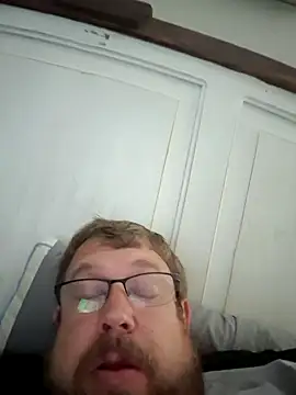 Snapshot of mr_girthyandsweetcheeks chatting on April 2026 03:54:02 AM mr girthyandsweetcheeks online show from April 2026 03:54:02 AM