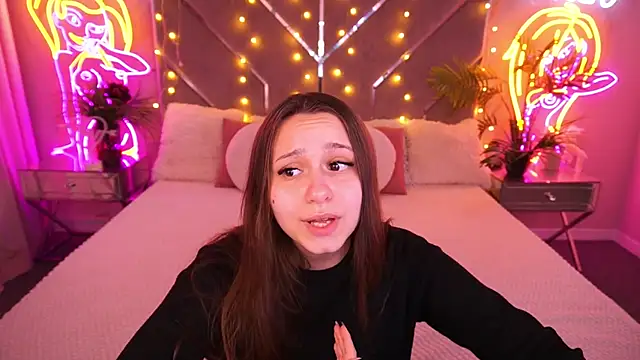 TinyNatalie online show from March 2026 02:30:01 PM