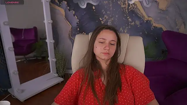 TinyNatalie online show from July 2026 01:49:01 AM