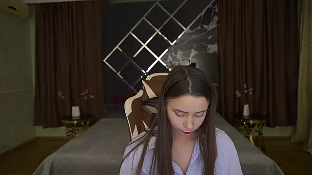 TinyNatalie online show from December 2025 09:54:02 PM