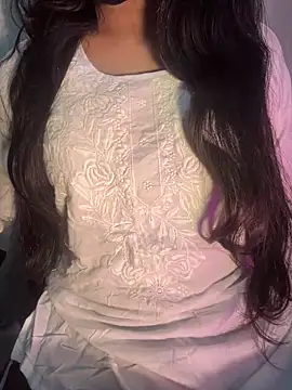 miss-Riya-00100 online show from February 2026 06:32:01 PM