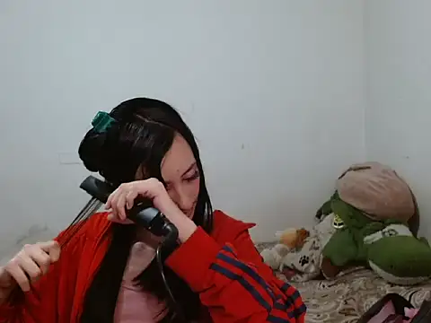 candystream online show from December 2025 05:06:02 AM