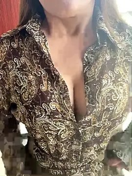 Xiaomili8 online show from December 2025 04:27:01 AM