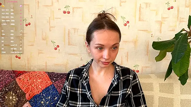 Snapshot of PaulaTisch chatting on February 2026 02:08:02 PM PaulaTisch online show from February 2026 02:08:02 PM