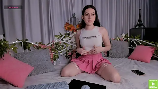 Snapshot of Alice_Smilee chatting on December 2025 02:43:02 AM Alice Smilee online show from December 2025 02:43:02 AM