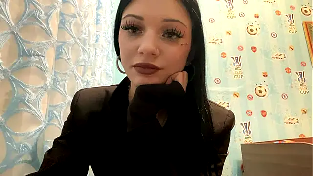 Snapshot of Joan_Meoweere chatting on December 2025 06:06:01 PM Joan Meoweere online show from December 2025 06:06:01 PM