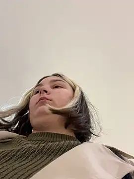 Snapshot of KateBurlesk chatting on November 2025 09:09:02 AM KateBurlesk online show from November 2025 09:09:02 AM